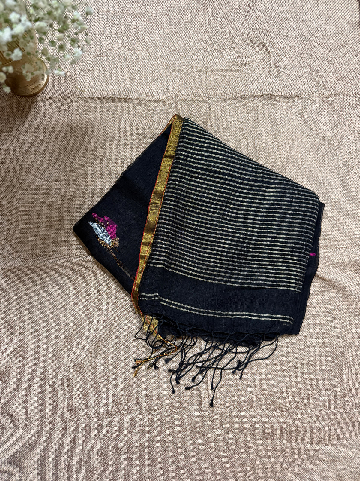 Linen with Jamdani Tulip Motif - Black