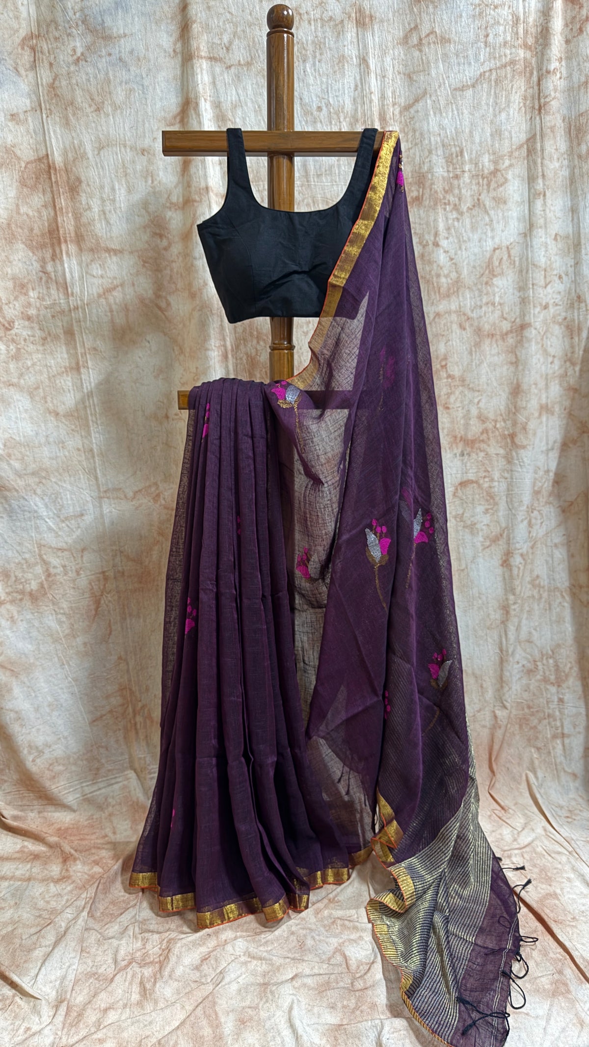 Linen with Jamdani Tulip Motif - Purple