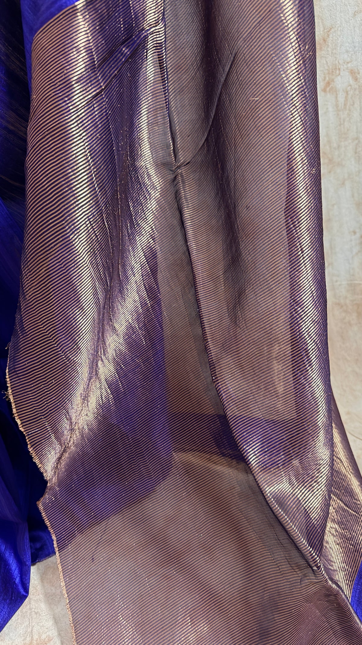 Handloom Plain Matka Silk Saree with Silk mark - Electric Blue