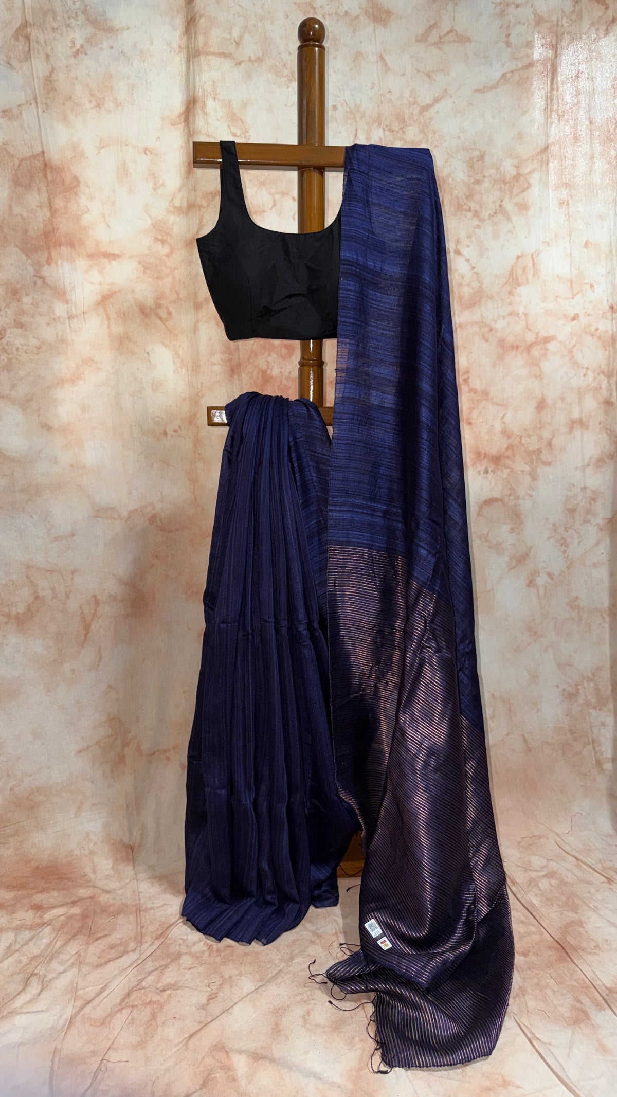 Handloom Plain Matka Silk Saree with Silk mark - Deep Blue