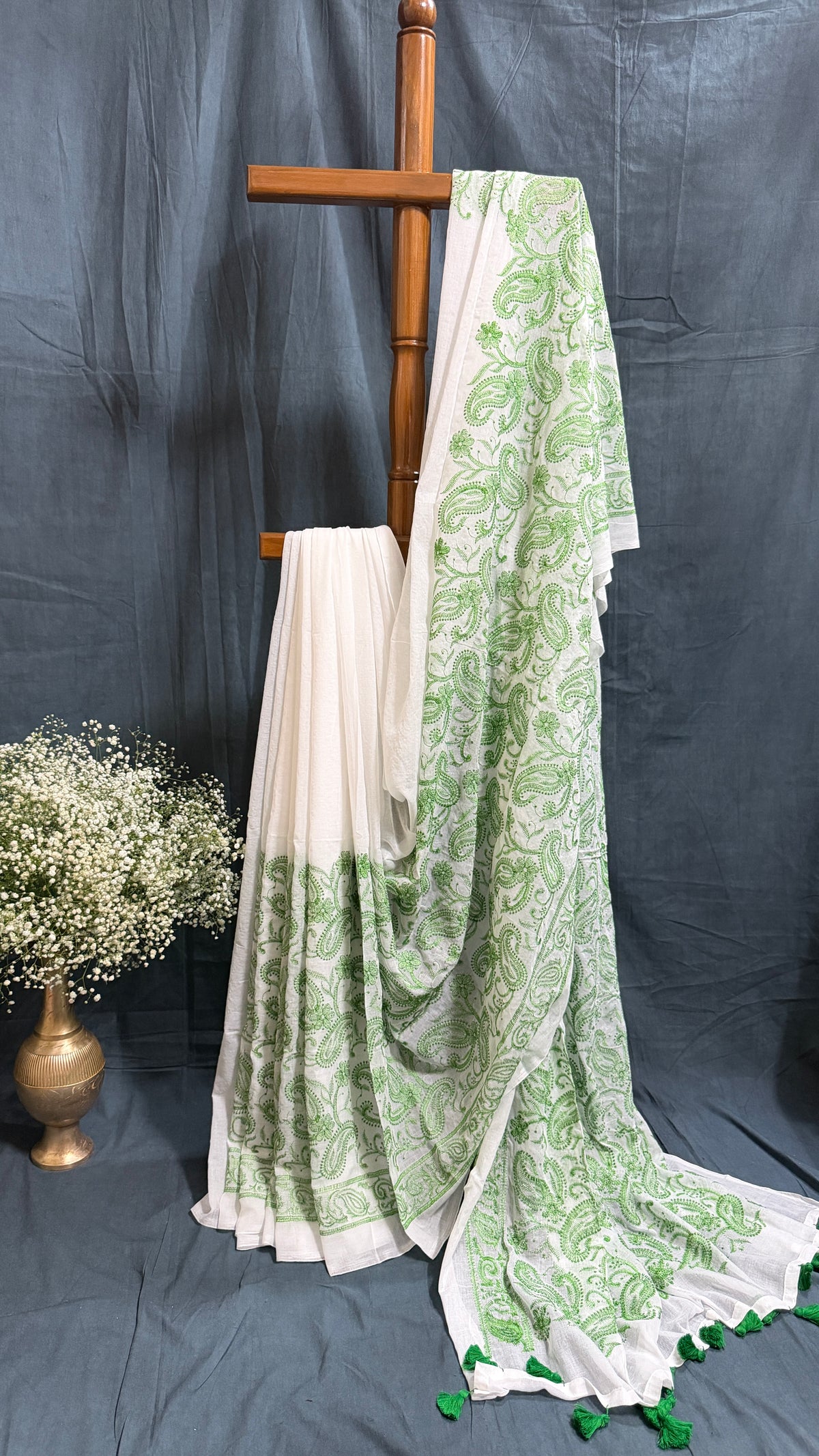 Green Chikankari Mul Cotton Handloom Saree