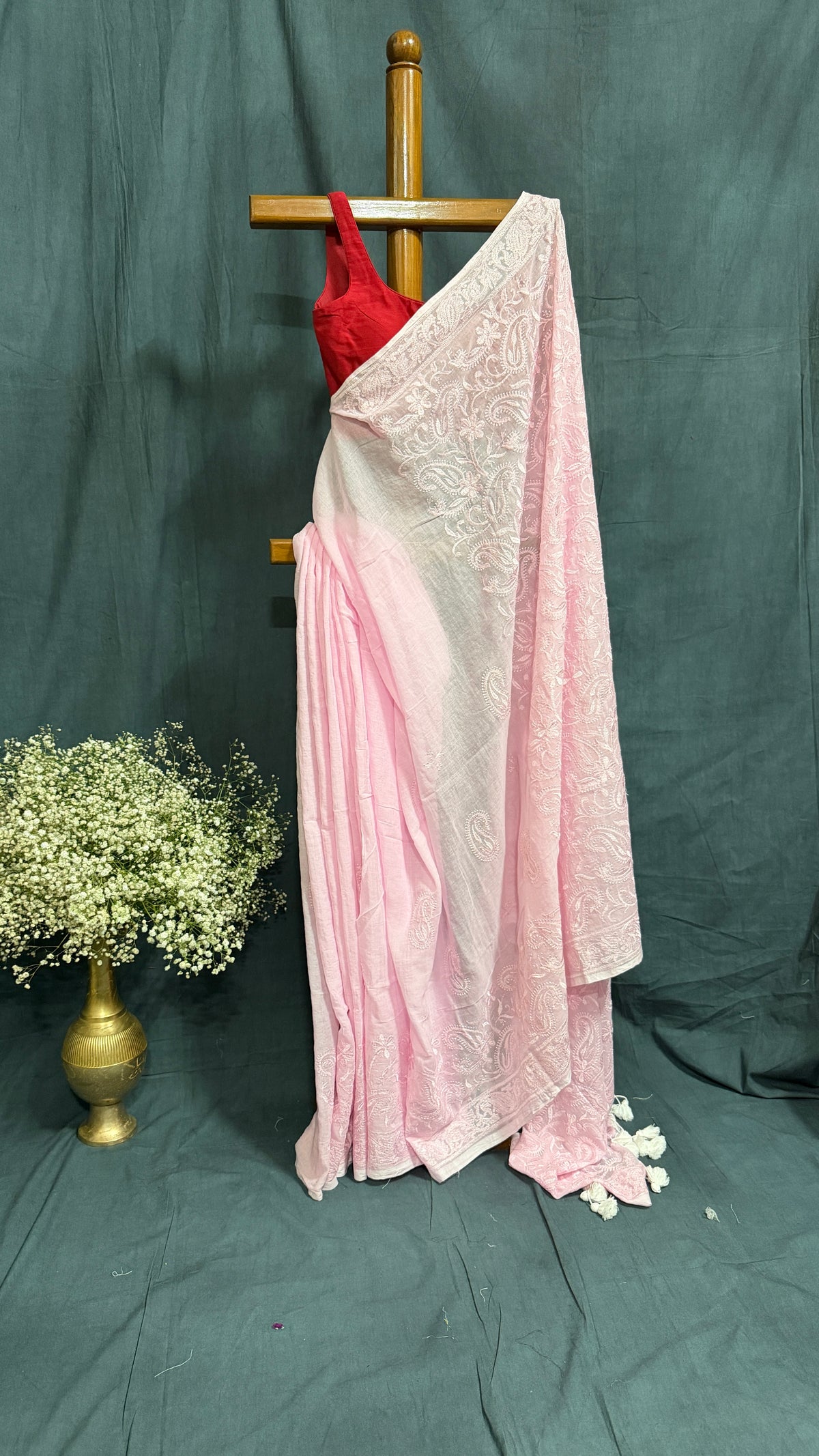 Chikankari on Mul Cotton Handloom Saree - Baby Pink
